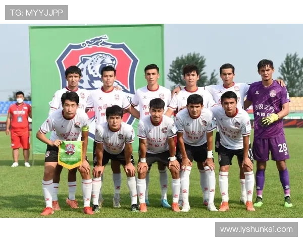 2018年新疆天山雪豹与武汉队的精彩对决回顾与分析