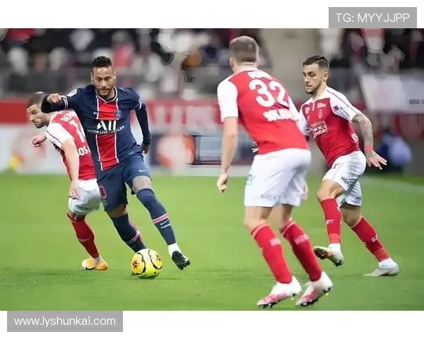 卡利亚里与都灵的角球对决分析及比赛影响探讨